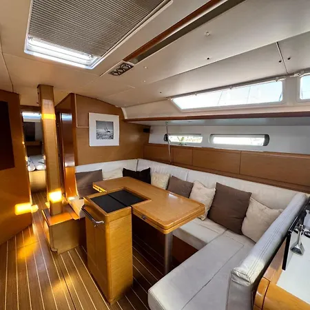 بوتيل Galifornia